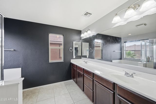 11959 W CHASE Lane, Avondale, AZ 85323