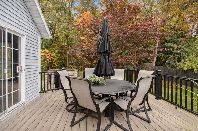 15418 Stoneridge Court, Spring Lake, MI 49456