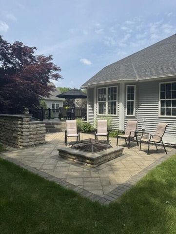 15418 Stoneridge Court, Spring Lake, MI 49456