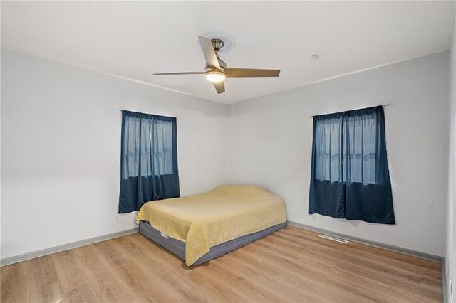 2400 S Crescent Avenue, Independence, MO 64052