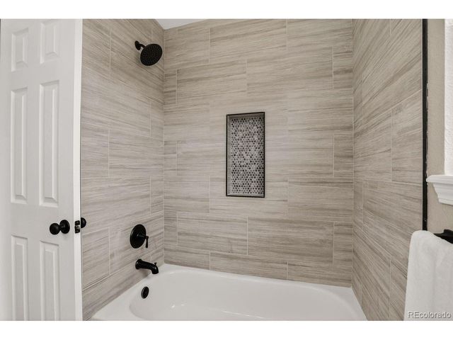 1554 S Carson St, Aurora, CO 80012