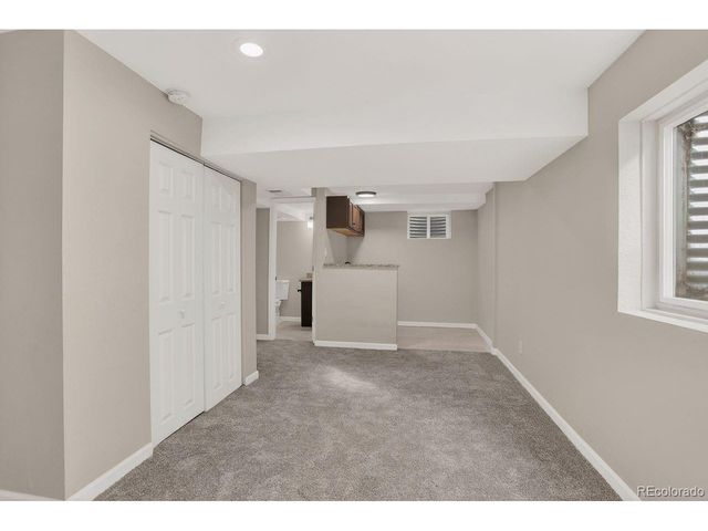 1554 S Carson St, Aurora, CO 80012