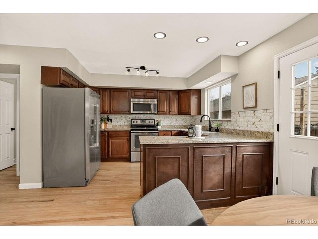 1554 S Carson St, Aurora, CO 80012