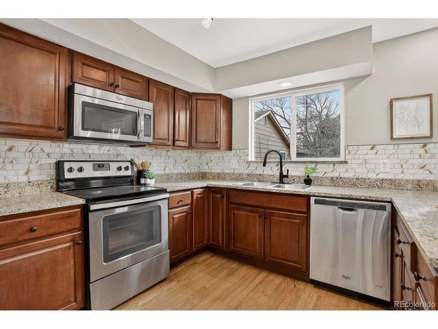 1554 S Carson St, Aurora, CO 80012