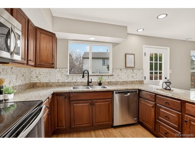 1554 S Carson St, Aurora, CO 80012