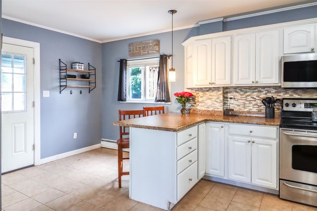 136 Morgan Street, Manchester, NH 03102
