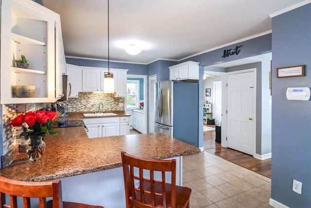 136 Morgan Street, Manchester, NH 03102
