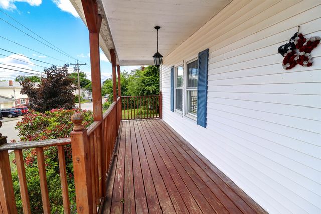 136 Morgan Street, Manchester, NH 03102