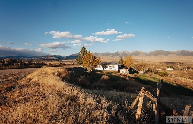 24 Thomas Avenue, Salmon, ID 83467