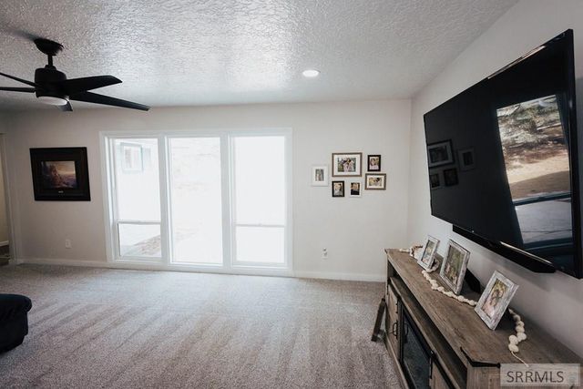 24 Thomas Avenue, Salmon, ID 83467