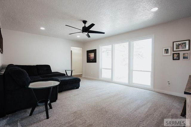 24 Thomas Avenue, Salmon, ID 83467