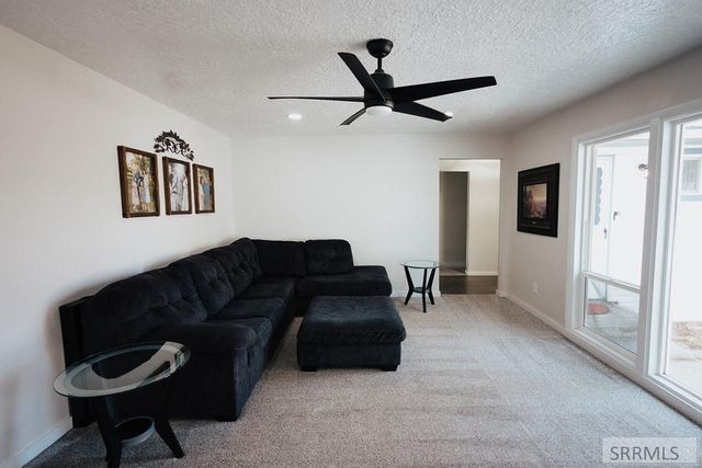 24 Thomas Avenue, Salmon, ID 83467