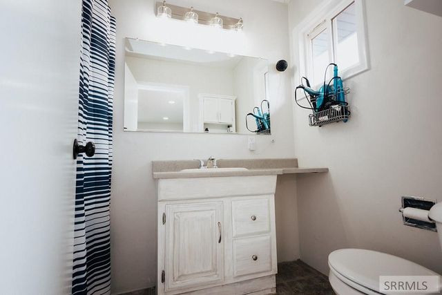 24 Thomas Avenue, Salmon, ID 83467