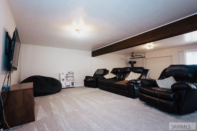 24 Thomas Avenue, Salmon, ID 83467