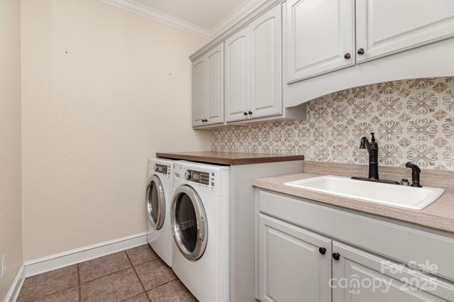 3646 Hogan Court NE, Conover, NC 28613