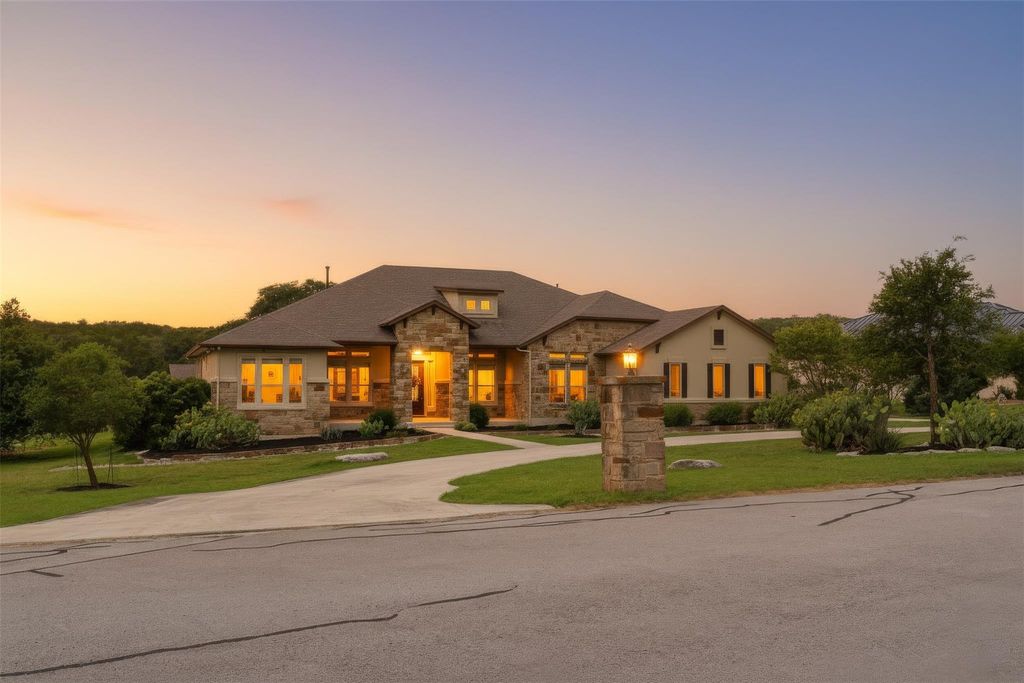 119 Hidden Canyon CV, Driftwood, TX 78619