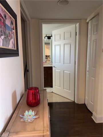 8214 Key Royal Cir Key Royal 131, Naples, FL 34119