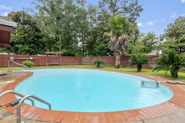 65 Opal Cove, Gulfport, MS 39503