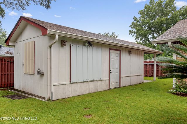 65 Opal Cove, Gulfport, MS 39503