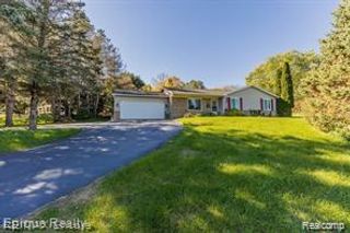 811 N Ortonville Road, Ortonville, MI 48462