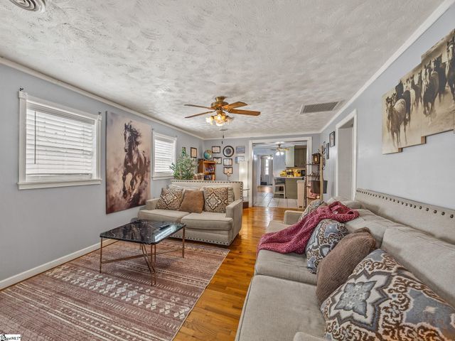 265 New Cut Road, Una, SC 29378