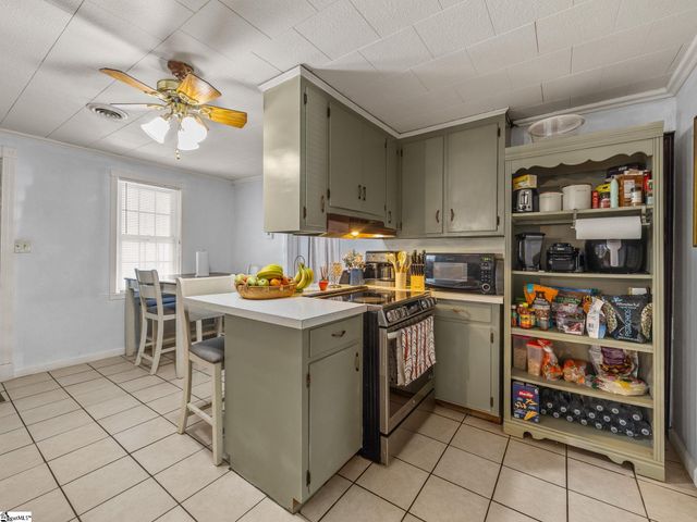 265 New Cut Road, Una, SC 29378