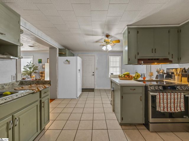 265 New Cut Road, Una, SC 29378