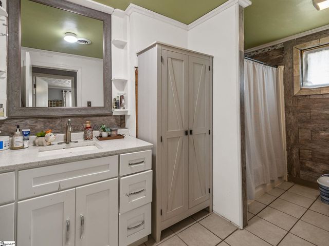 265 New Cut Road, Una, SC 29378