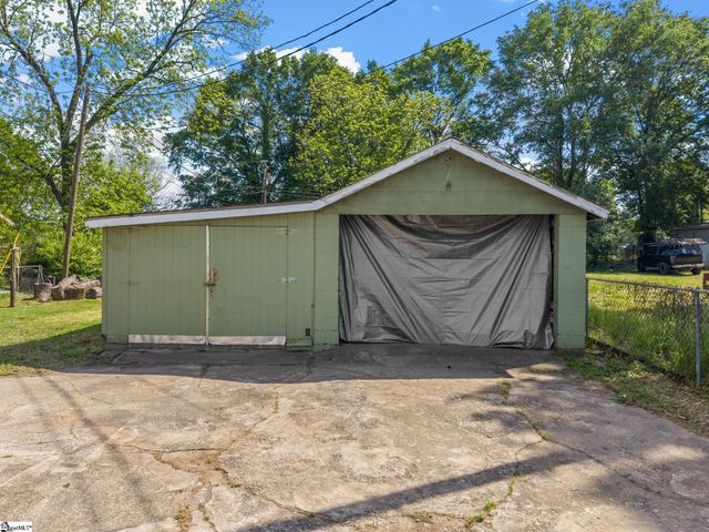 265 New Cut Road, Una, SC 29378