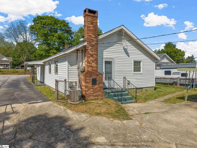 265 New Cut Road, Una, SC 29378