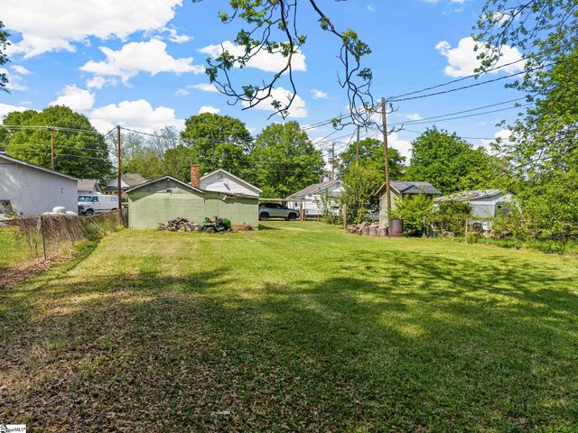 265 New Cut Road, Una, SC 29378