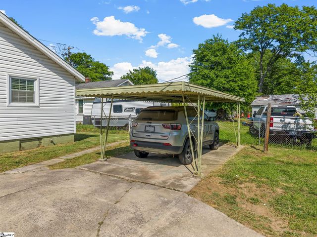 265 New Cut Road, Una, SC 29378