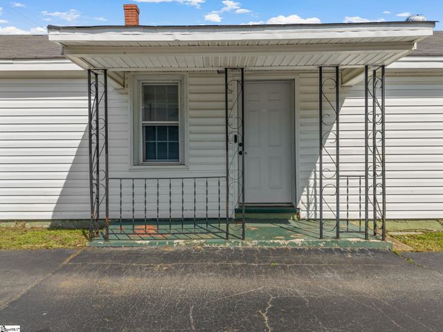 265 New Cut Road, Una, SC 29378