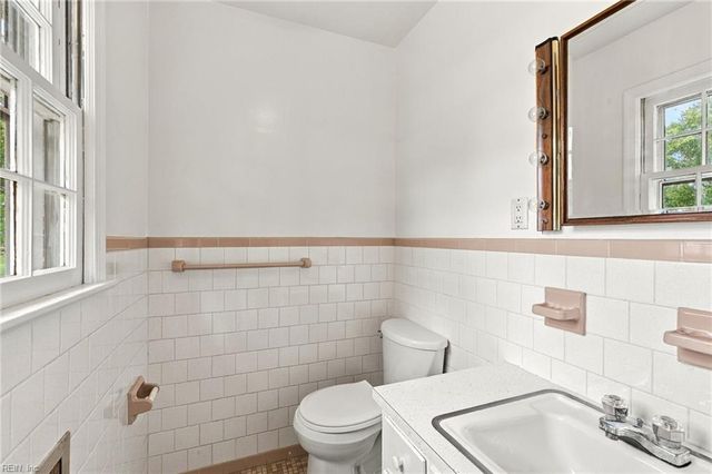 107 Londonshire TER, Hampton, VA 23666
