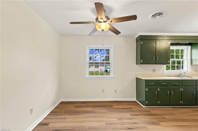 107 Londonshire TER, Hampton, VA 23666