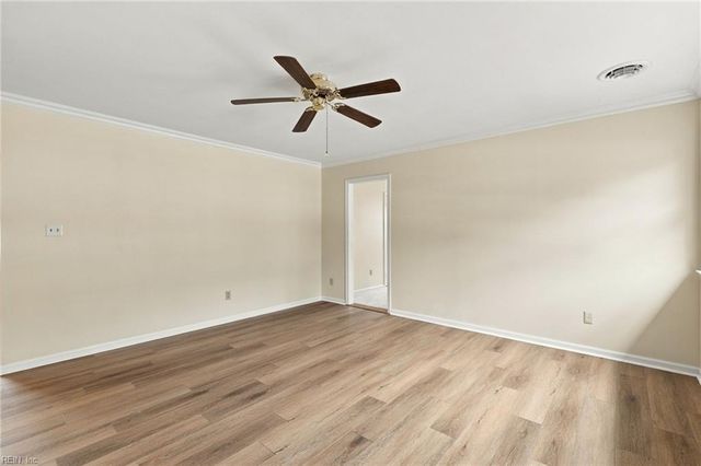 107 Londonshire TER, Hampton, VA 23666