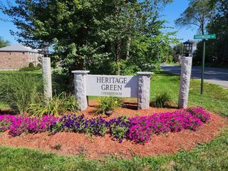 230 Chickering Road 10, North Andover, MA 01845