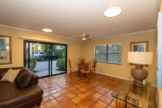 300 Inlet Way 2, Palm Beach Shores, FL 33404