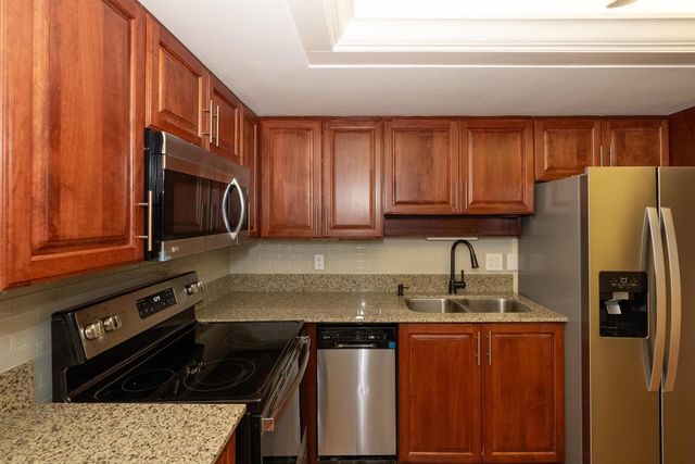 300 Inlet Way 2, Palm Beach Shores, FL 33404