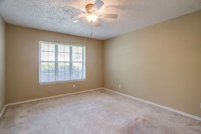 13845 Leinsper Green Street, Dallas, TX 75240