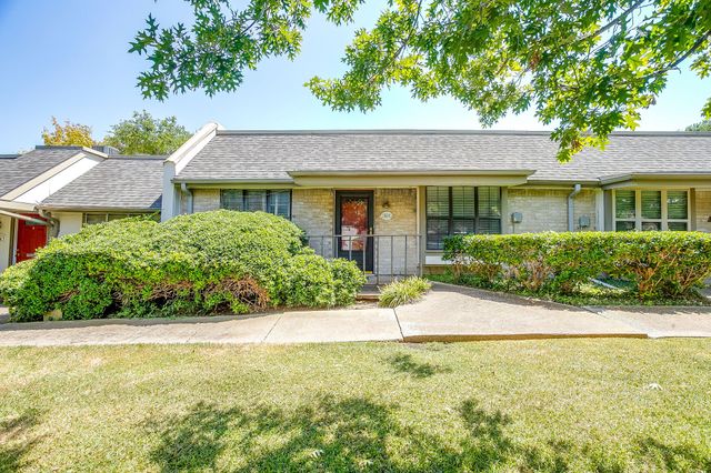 13845 Leinsper Green Street, Dallas, TX 75240