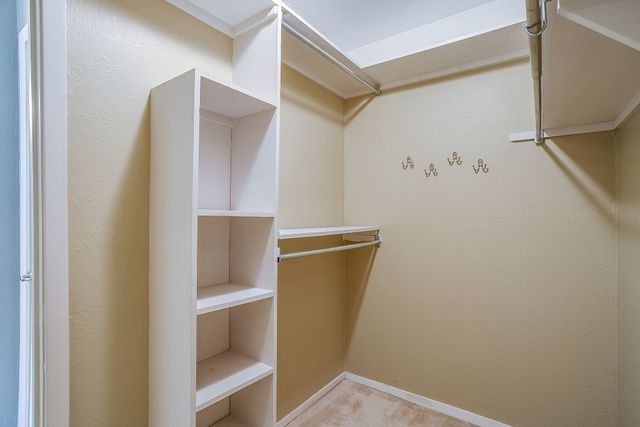 13845 Leinsper Green Street, Dallas, TX 75240