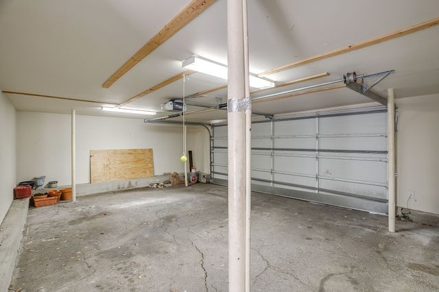 13845 Leinsper Green Street, Dallas, TX 75240