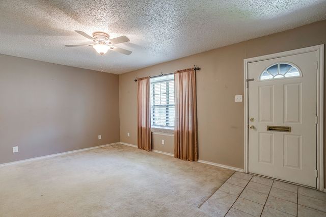 13845 Leinsper Green Street, Dallas, TX 75240