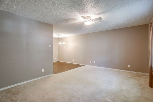 13845 Leinsper Green Street, Dallas, TX 75240