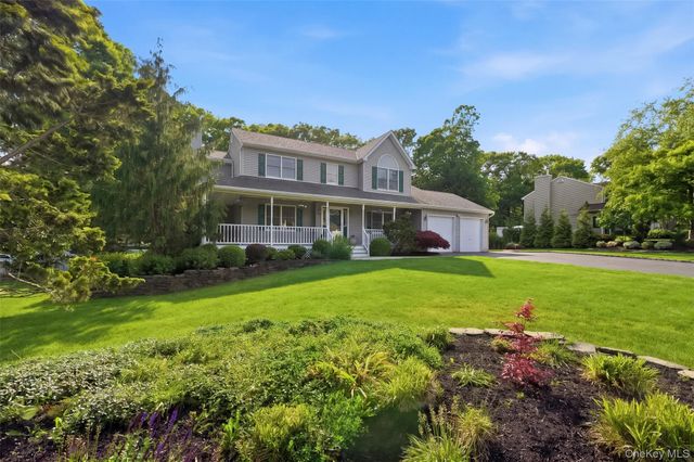 77 N Woods Road, Baiting Hollow, NY 11933