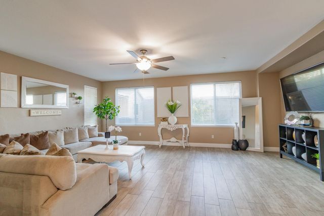 1781 Goldpoppy St, Manteca, CA 95337