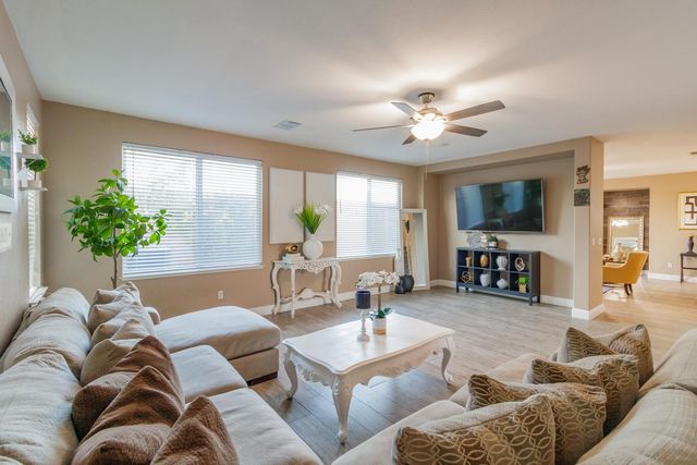 1781 Goldpoppy St, Manteca, CA 95337