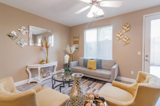 1781 Goldpoppy St, Manteca, CA 95337