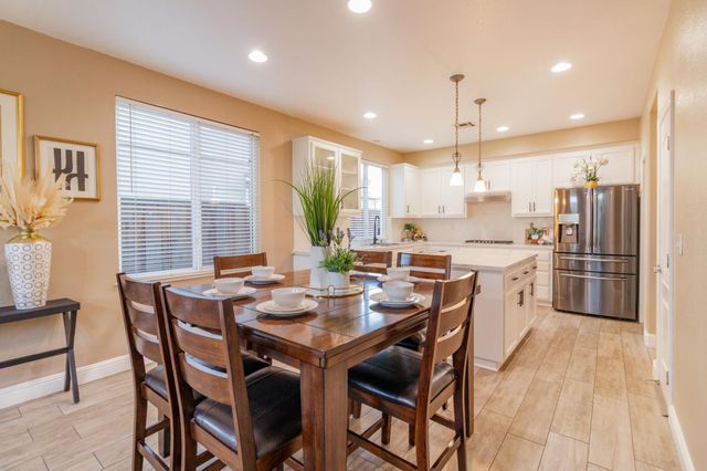 1781 Goldpoppy St, Manteca, CA 95337